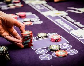 When Should You Hit or Stand in Blackjack?